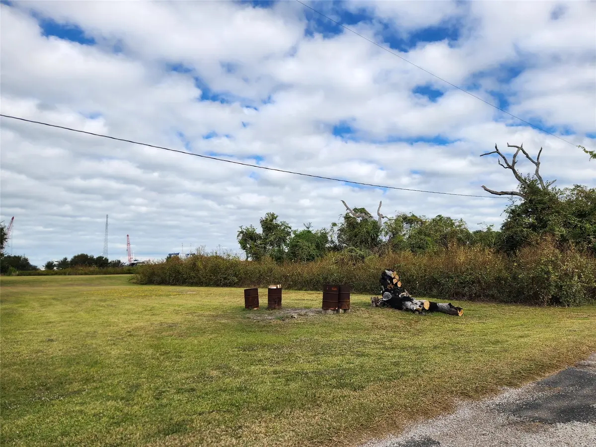 1509 Nelson Ave, Port Bolivar, TX 77650 - Image #1