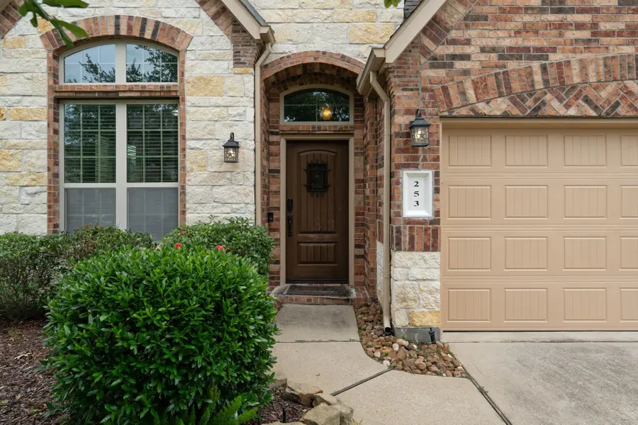 253 Dove Meadow Drive, Conroe, TX 77384 - Image #3
