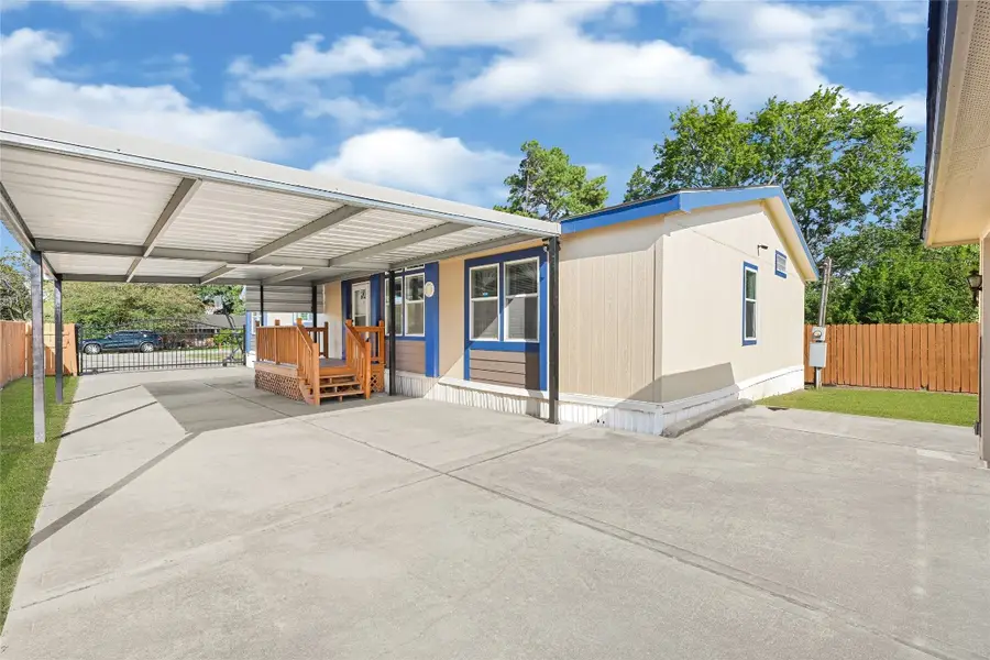 3233 Clarksville Street, La Porte, TX 77571 - #3