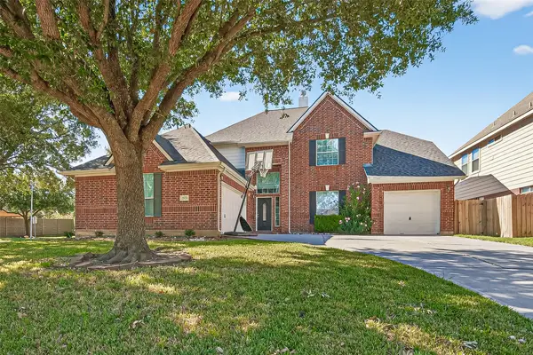 1903 Amber Trail Lane, Richmond, TX 77469
