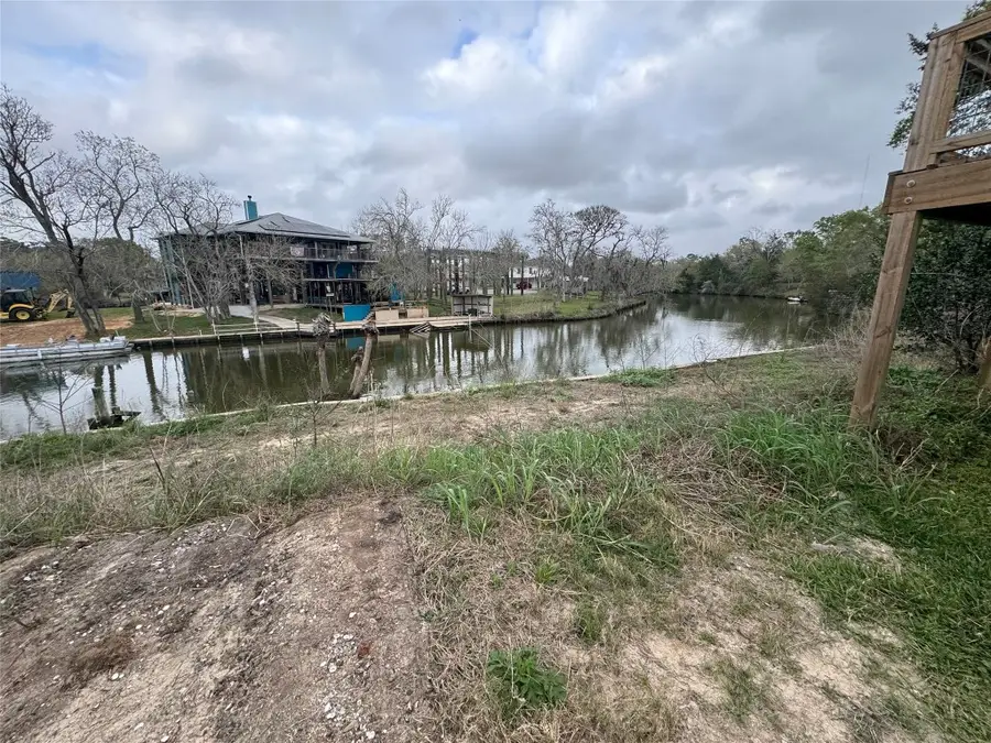 615 Shady Oaks Harbor, Alvin, TX 77511 - #2