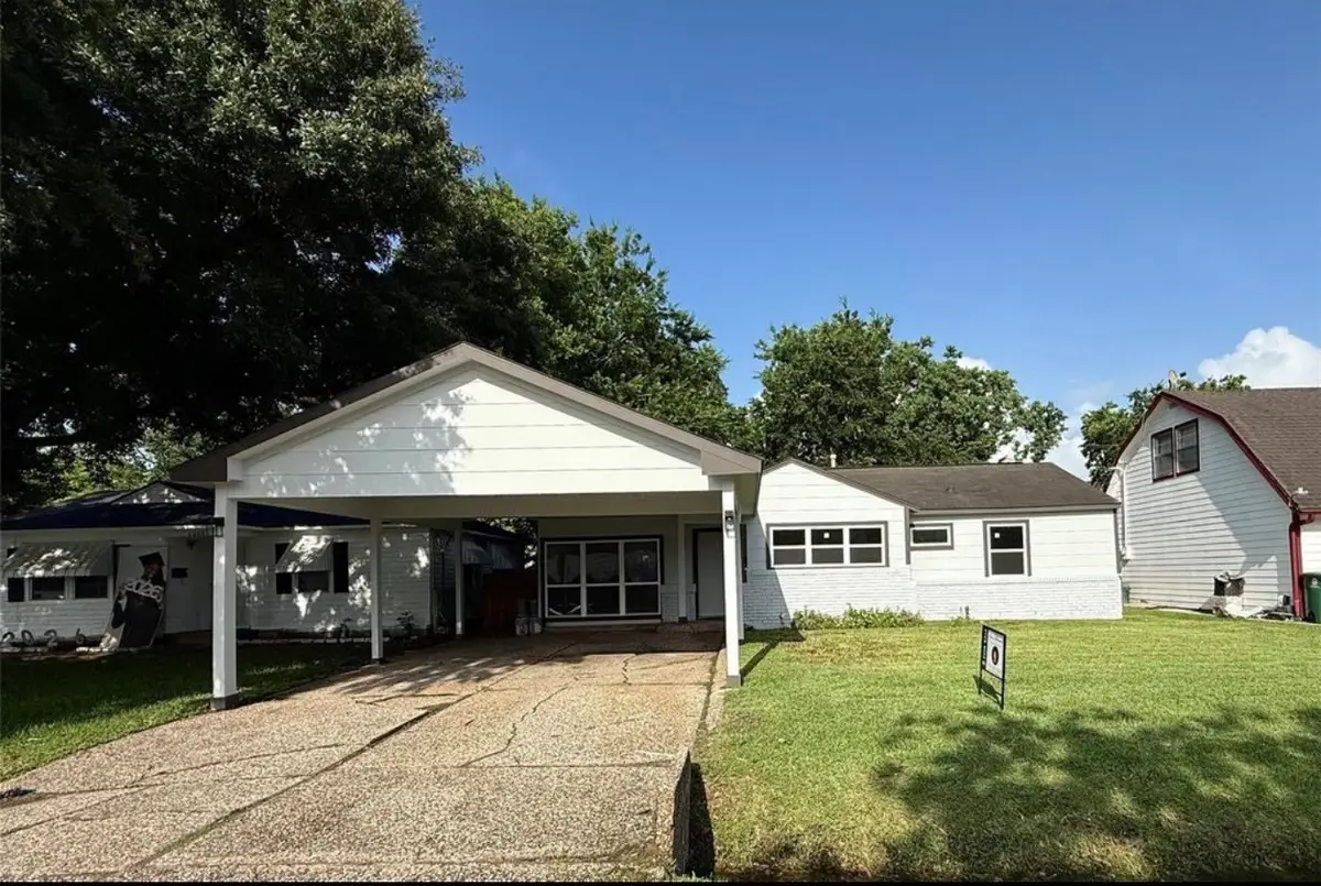 10205 Sierra Drive, Houston, TX 77051 - #1