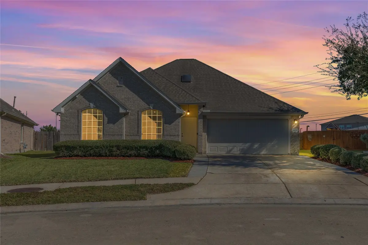 16231 Gavin Lane, Houston, TX 77049 - Image #1
