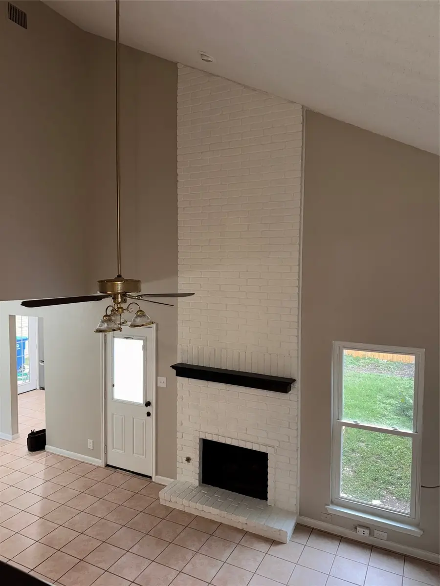 2936 Wood Circle Ct, San Antonio, TX 78251 - Image #2