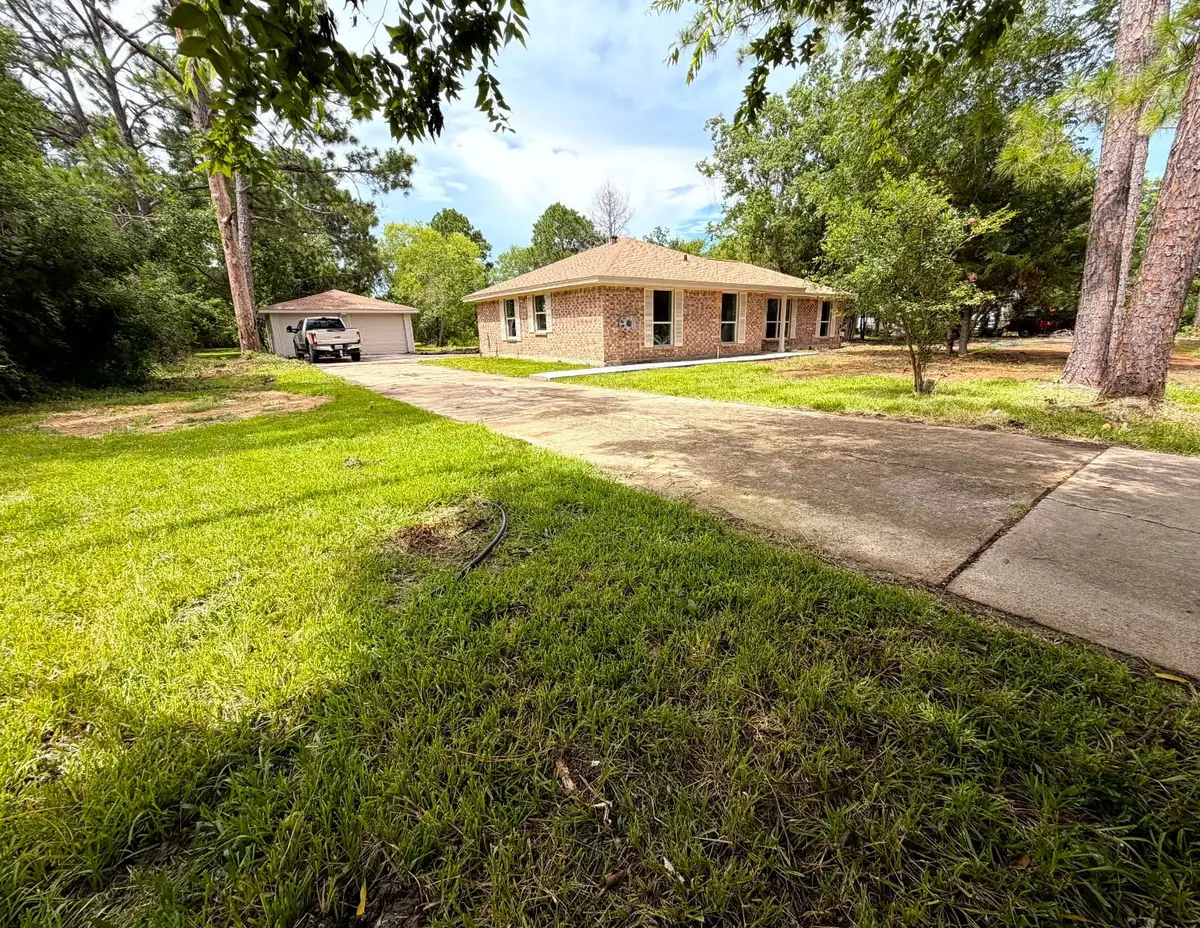 748 County Road 296d, Alvin, TX 77511 - #1