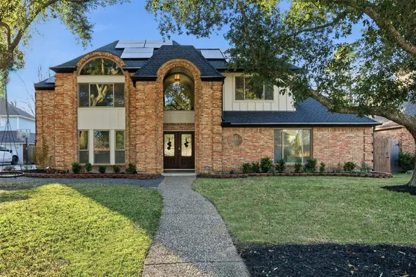 8906 Forest Creek Drive, Tomball, TX 77375