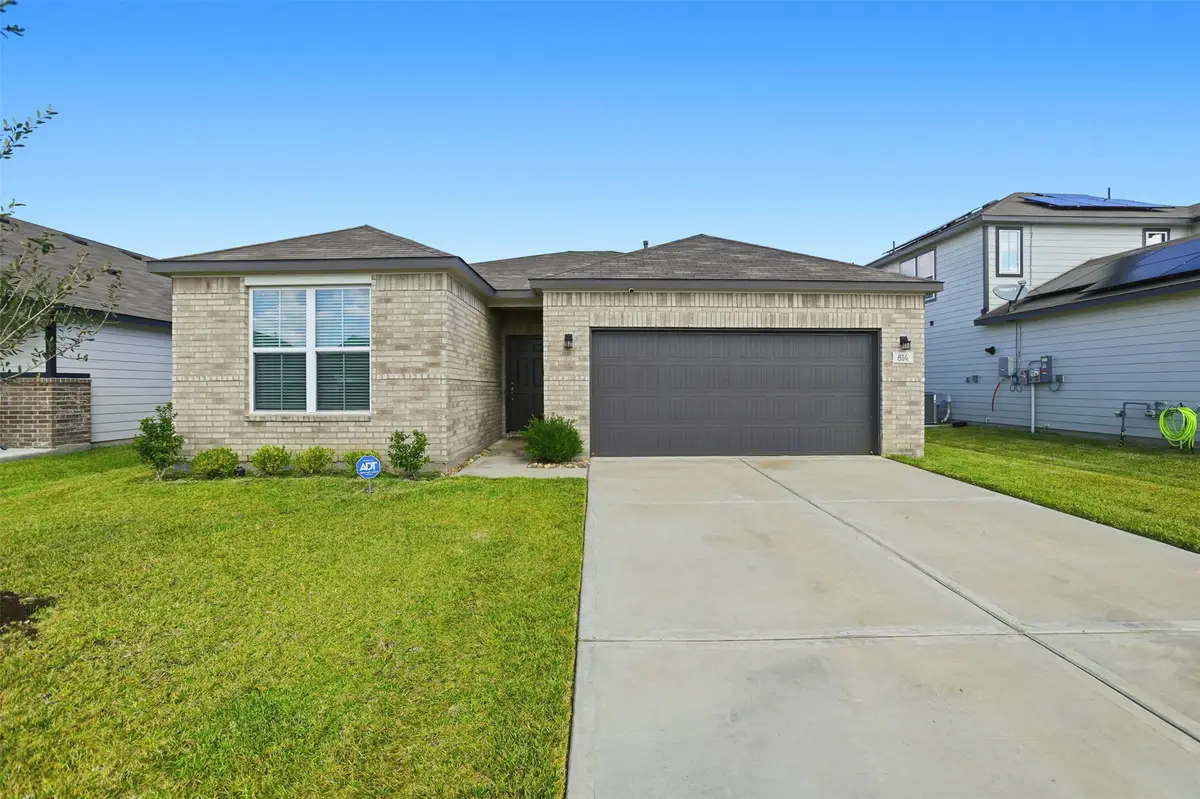 814 Brookside Drive, Dayton, TX 77535 - Image #1