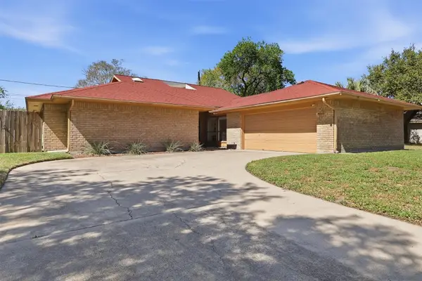 118 Santa Fe, Victoria, TX 77904