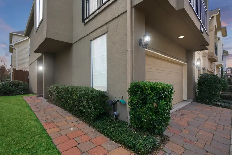 1303 Sherwood Point Lane, Houston, TX 77043 - #3