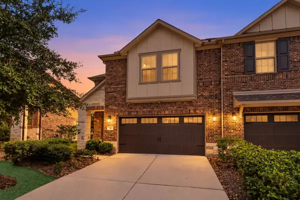 16 Centennial Ridge Place, The Woodlands, TX 77354