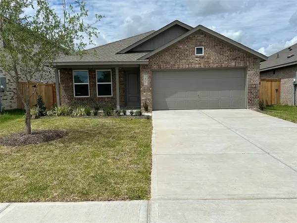 2123 Mosaic Valley Court, Angleton, TX 77515