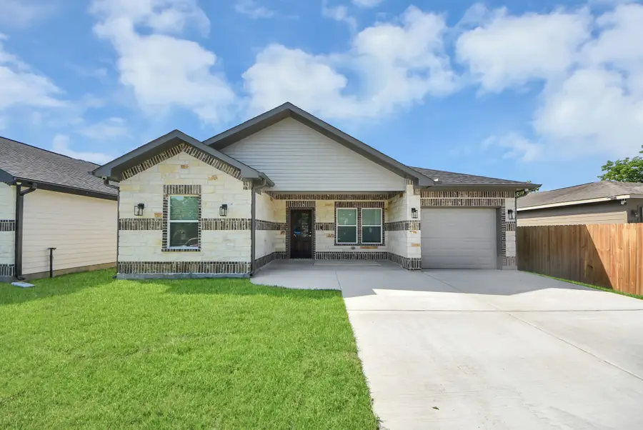 604 Miriam Street, Baytown, TX 77520 - #3