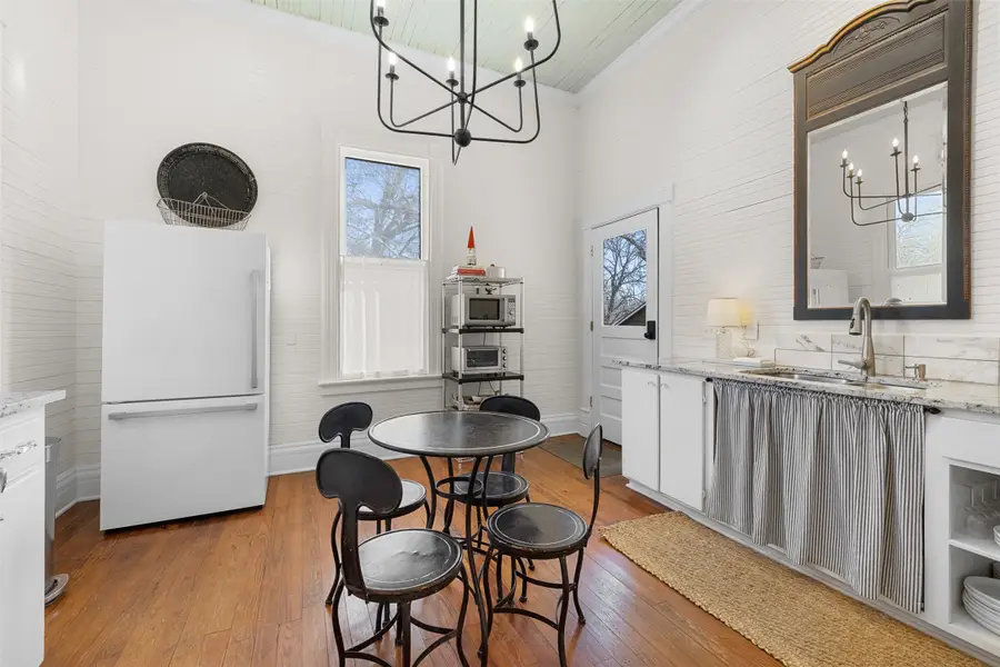 348 N Franklin Street, La Grange, TX 78945 - #3