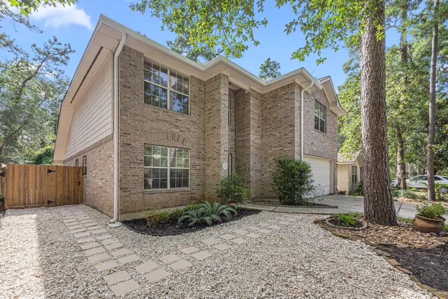 202 W Misty Dawn Dr, The Woodlands, TX 77385 - #2