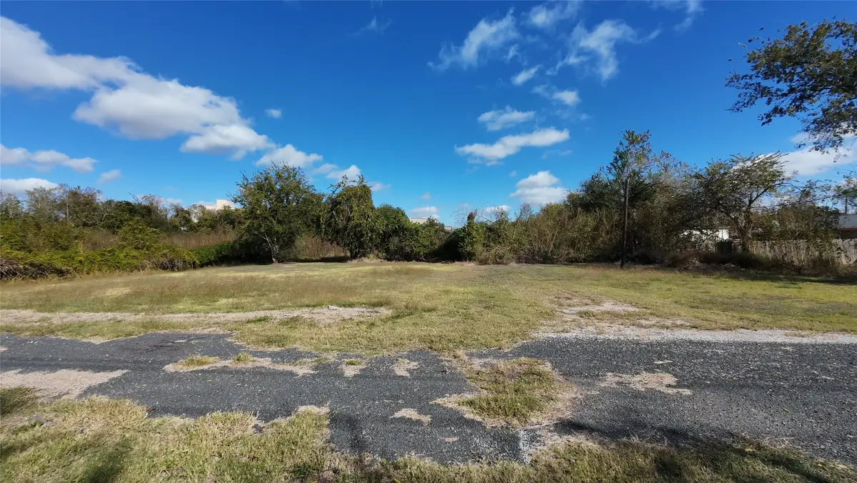 2008 Mlk Boulevard, Wharton, TX 77488 - #1