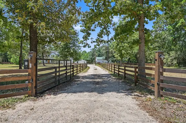 31015 Becky Lane, Magnolia, TX 77354