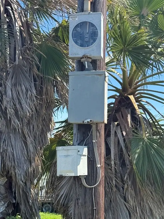 610 & 609 Bonita Street, Sargent, TX 77414 - #3