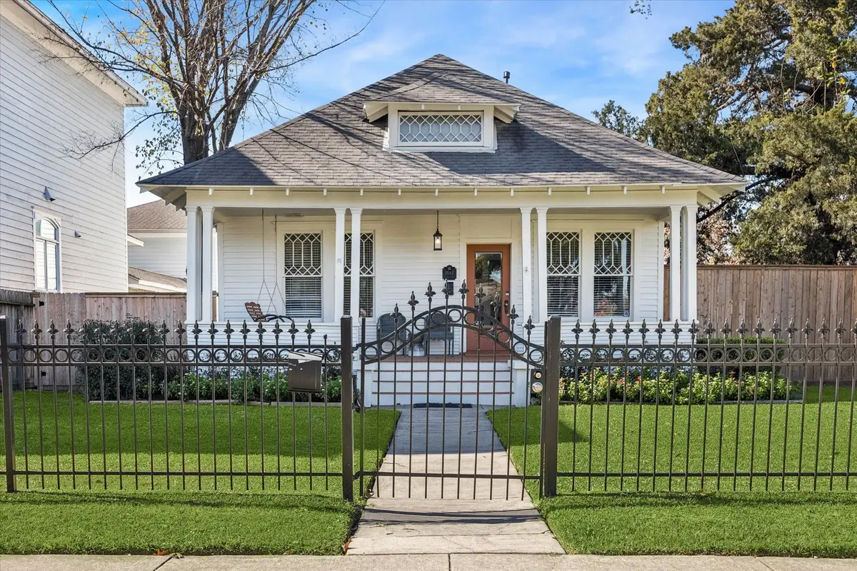 1847 Cortlandt Street, Houston, TX 77008 - Image #1