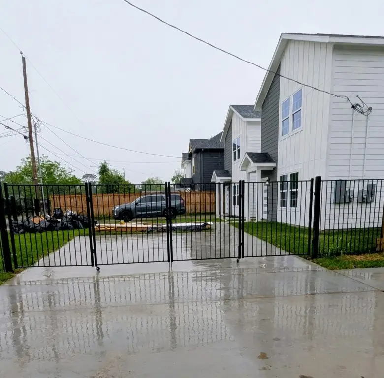 7502 Laura Koppe Road #A and B, Houston, TX 77028 - #3