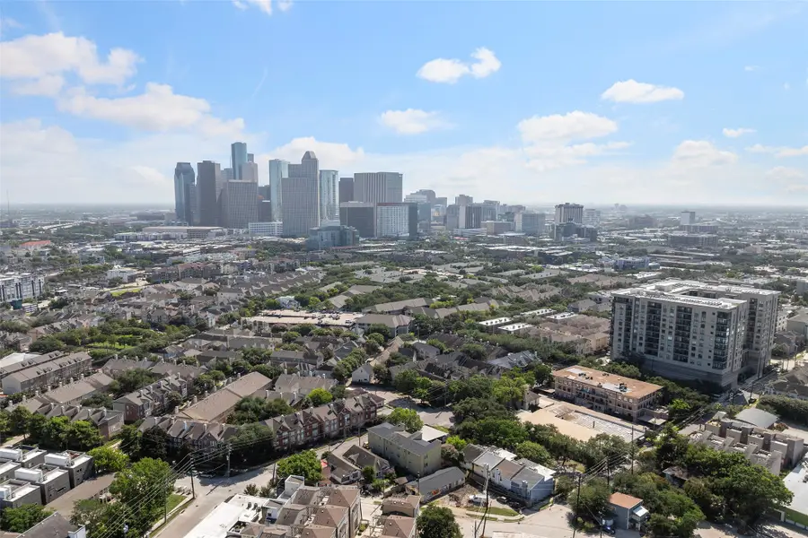 217 W Drew Street, Houston, TX 77006 - #2