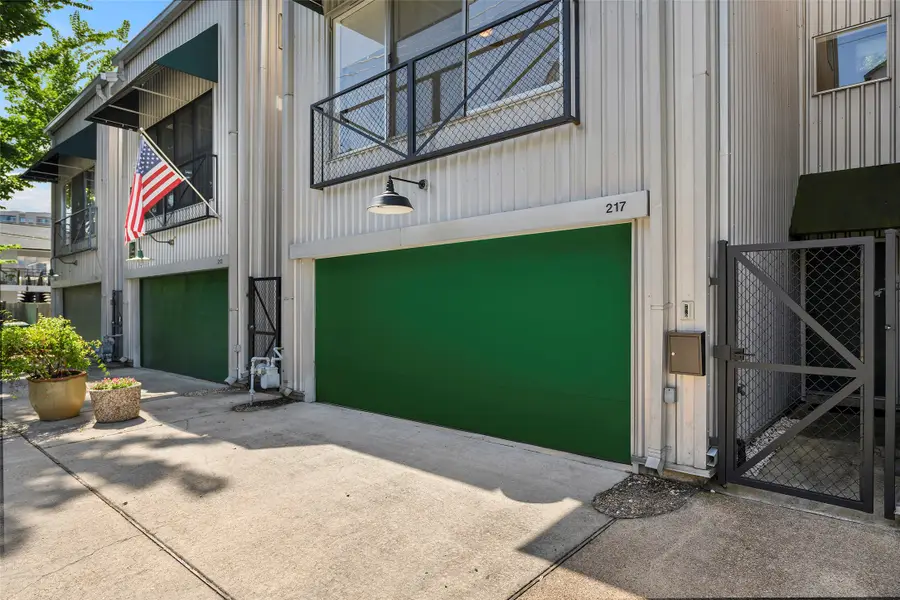 217 W Drew Street, Houston, TX 77006 - #3