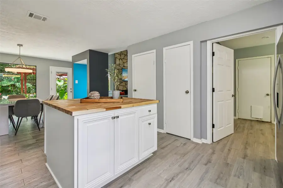 5210 Creek Shadows Drive, Houston, TX 77339 - Image #3