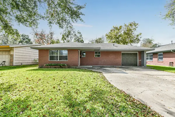 6833 Concho Street, Houston, TX 77074