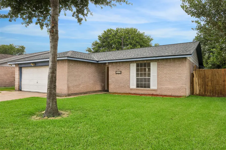 2114 Mocking Bird Lane, La Porte, TX 77571 - #2
