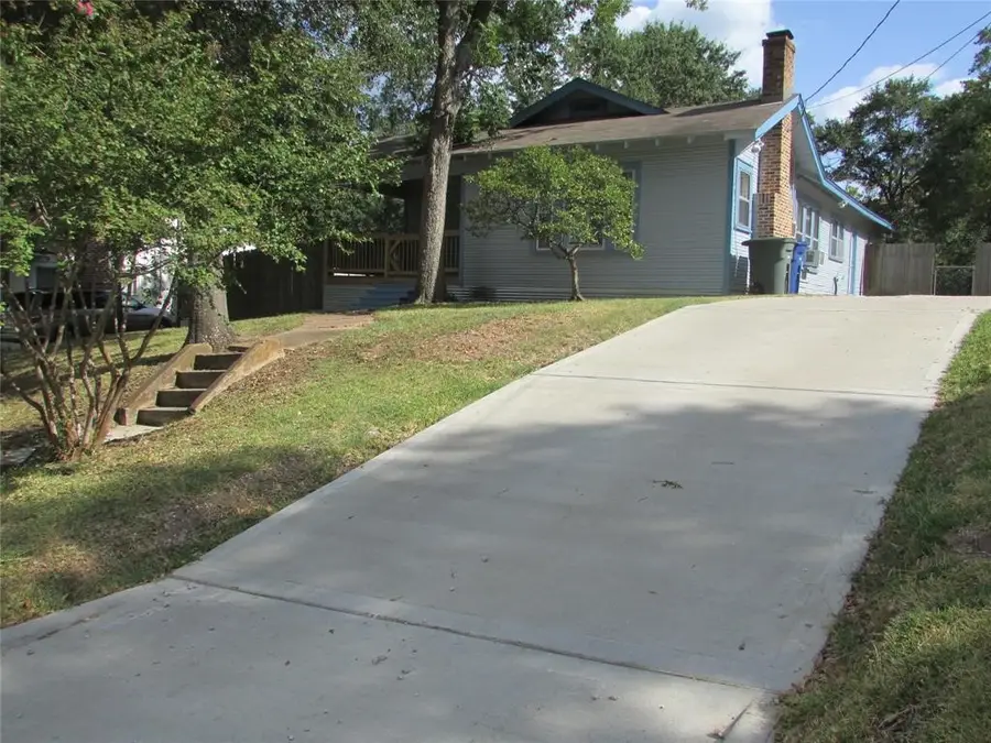 1309 14th Street, Huntsville, TX 77340 - #3