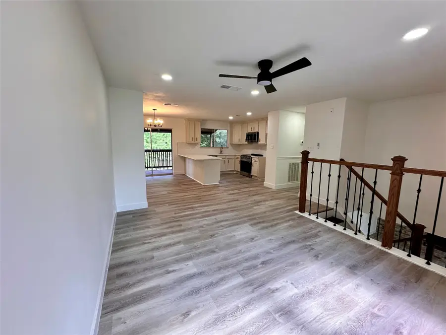 2047 Aspen Glade Drive, Houston, TX 77339 - Image #3