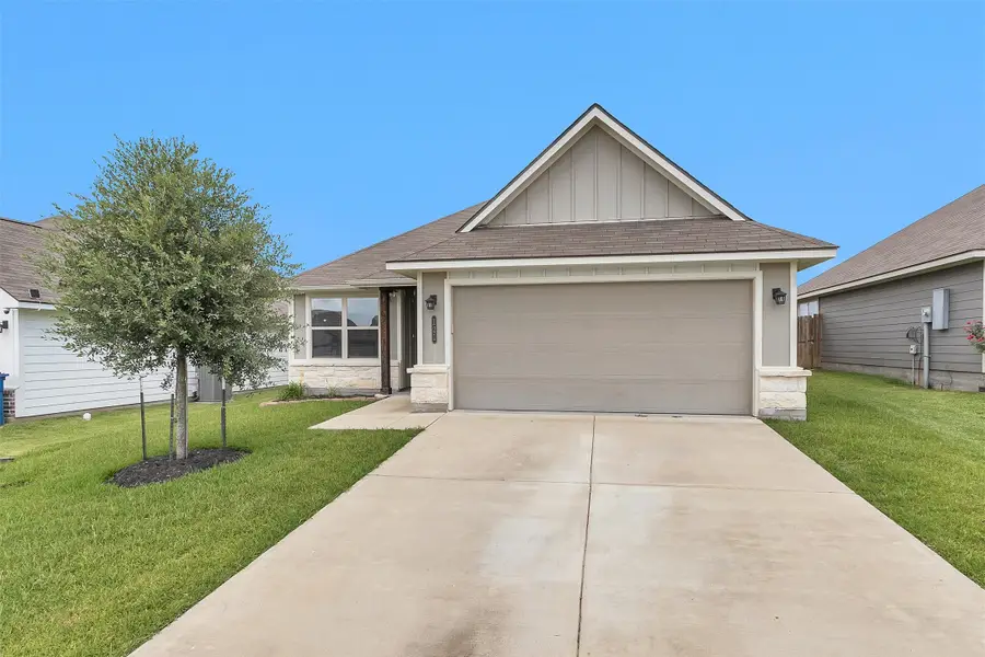 121 Dove Landing Court, Navasota, TX 77868 - #2