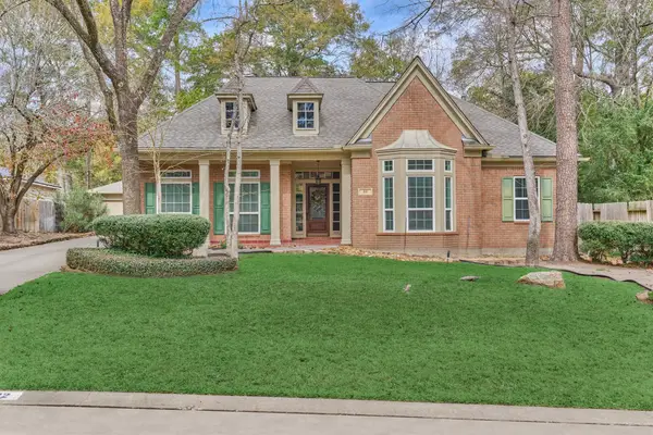 82 E Coldbrook Circle, The Woodlands, TX 77381