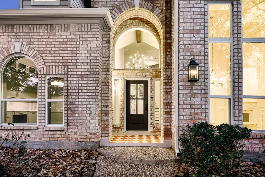 170 Golden Shadow Circle, The Woodlands, TX 77381 - Image #2