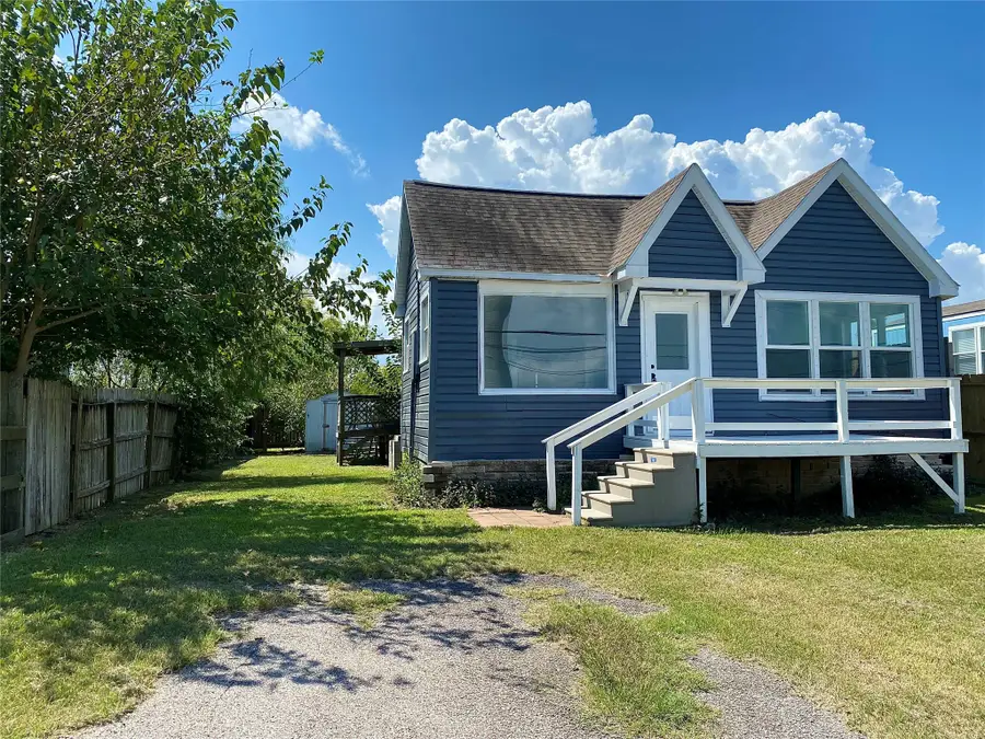 2371 Broadway Street E, San Leon, TX 77539 - #2