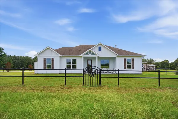 681 Emma Rd, Oakhurst, TX 77365