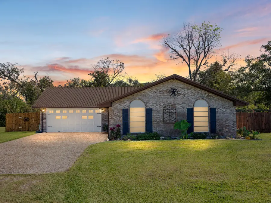 79 Lower Colorado Drive, Bay City, TX 77414 - Image #2