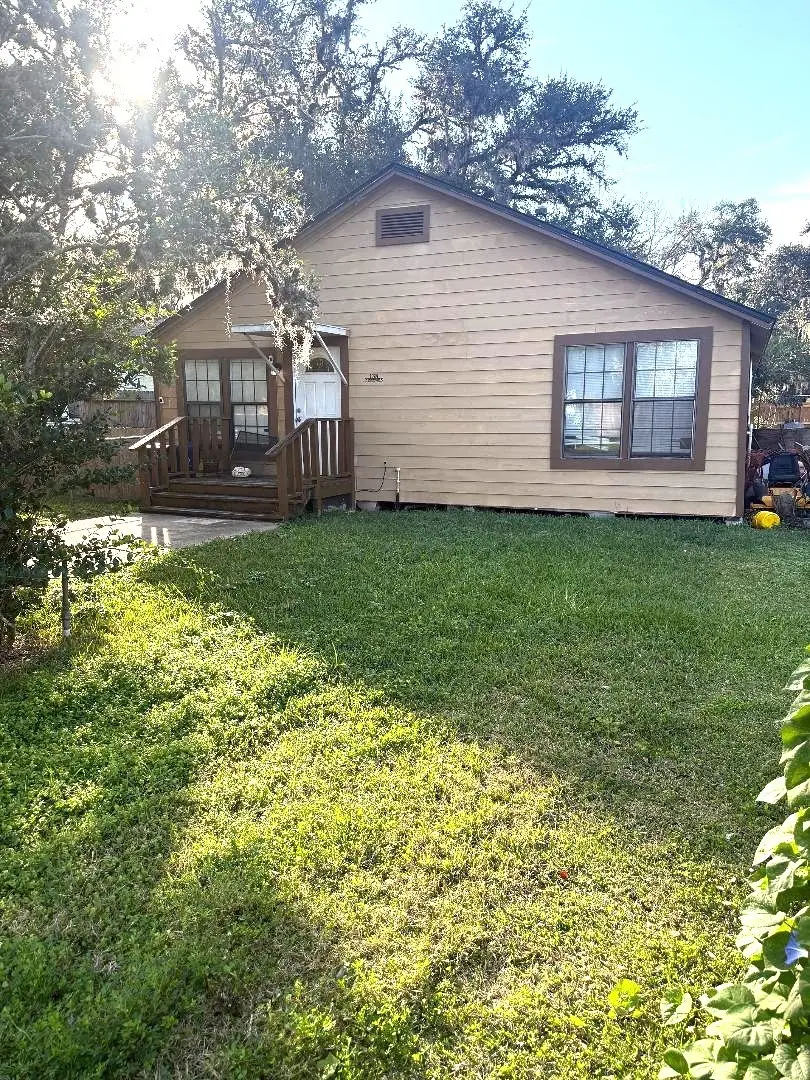 138 Shady Lane, West Columbia, TX 77486 - Image #2