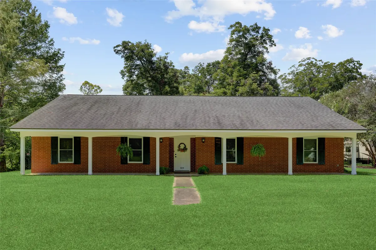 319 Garrett Road, Wharton, TX 77488 - #1