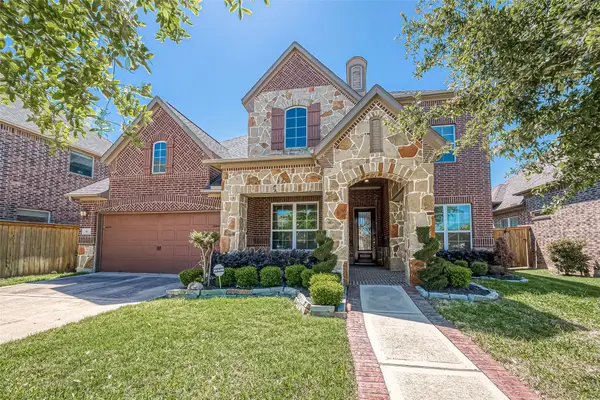 47 Monarch Trail, Sugar Land, TX 77498