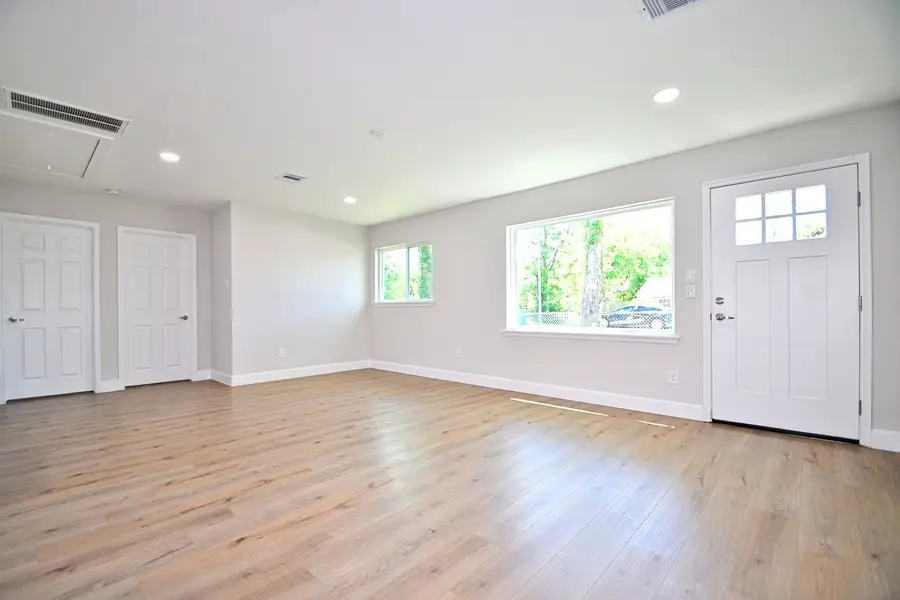 10910 Fullerton Drive, Houston, TX 77043 - #2