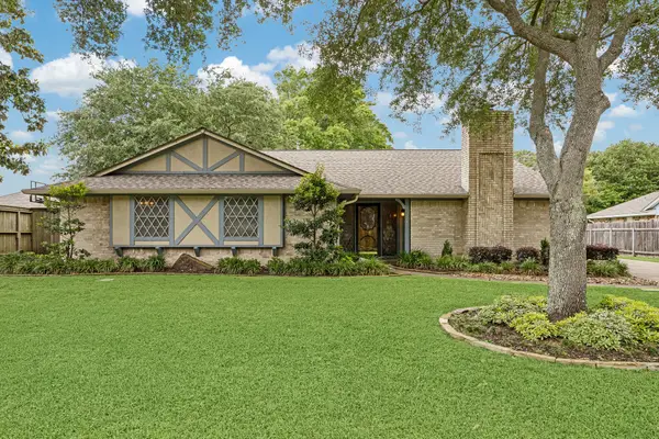 2214 Donegal Court, Deer Park, TX 77536