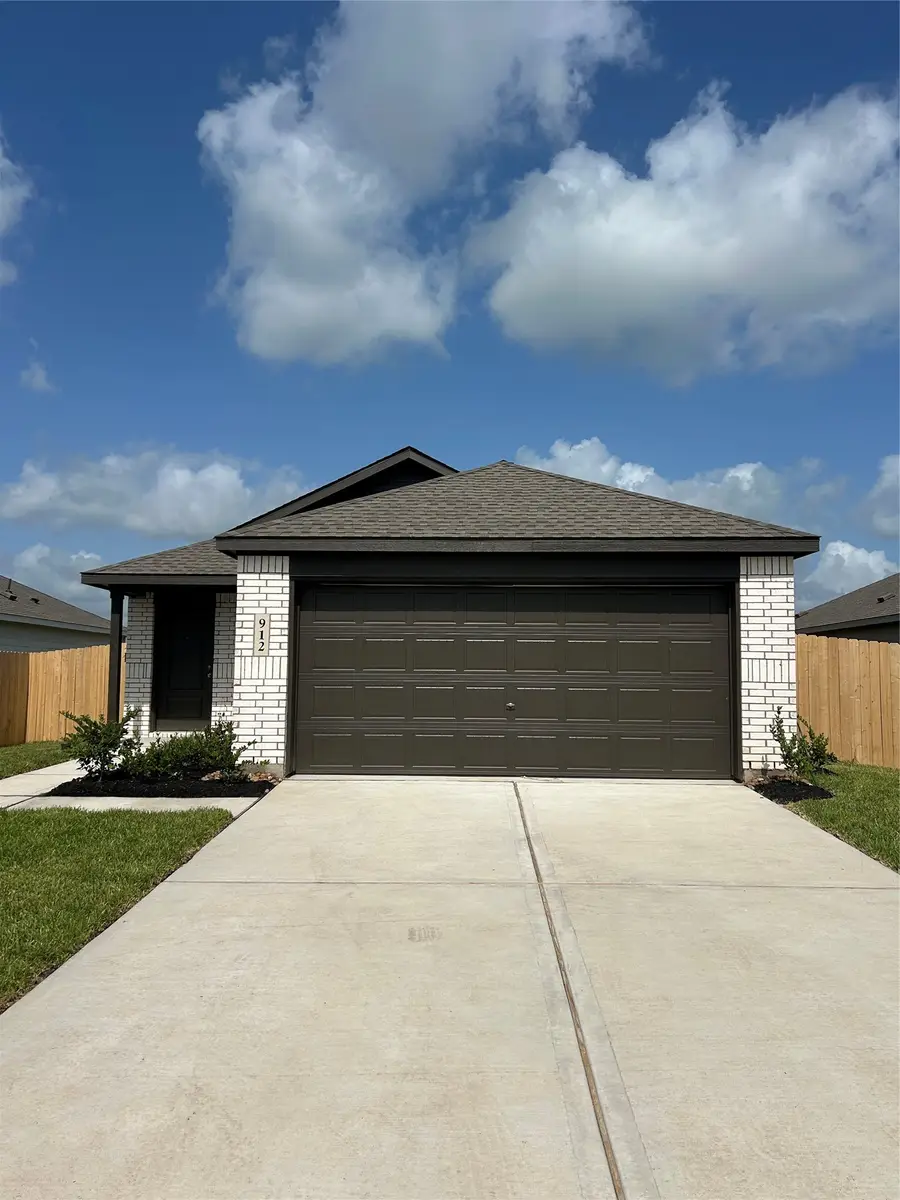 903 Constitution Drive, Bay City, TX 77414 - #2