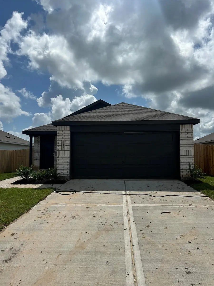 903 Constitution Drive, Bay City, TX 77414 - #3