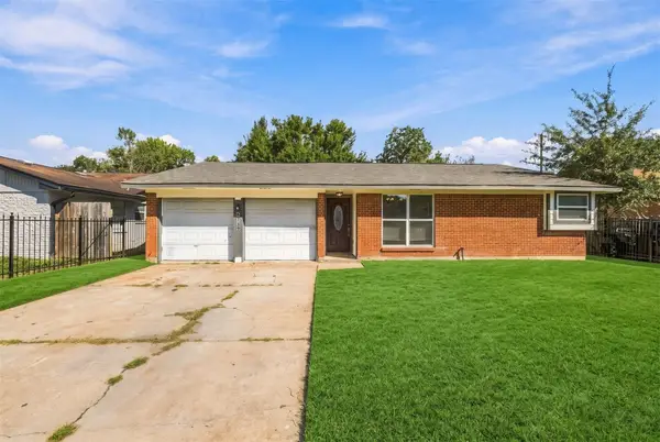 6119 Standing Oaks Street, Houston, TX 77050