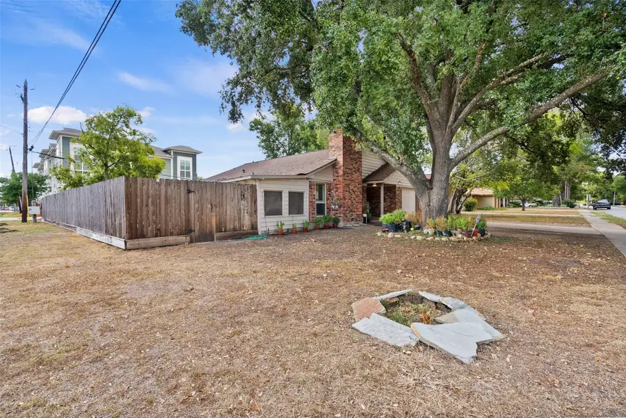 2003 Counter Point Drive, Houston, TX 77055 - Image #3