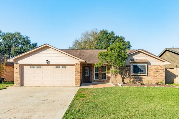2837 Rimfire Drive, Angleton, TX 77515