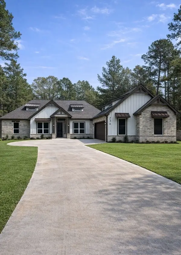 236 Dipping Vat Road, Huntsville, TX 77358