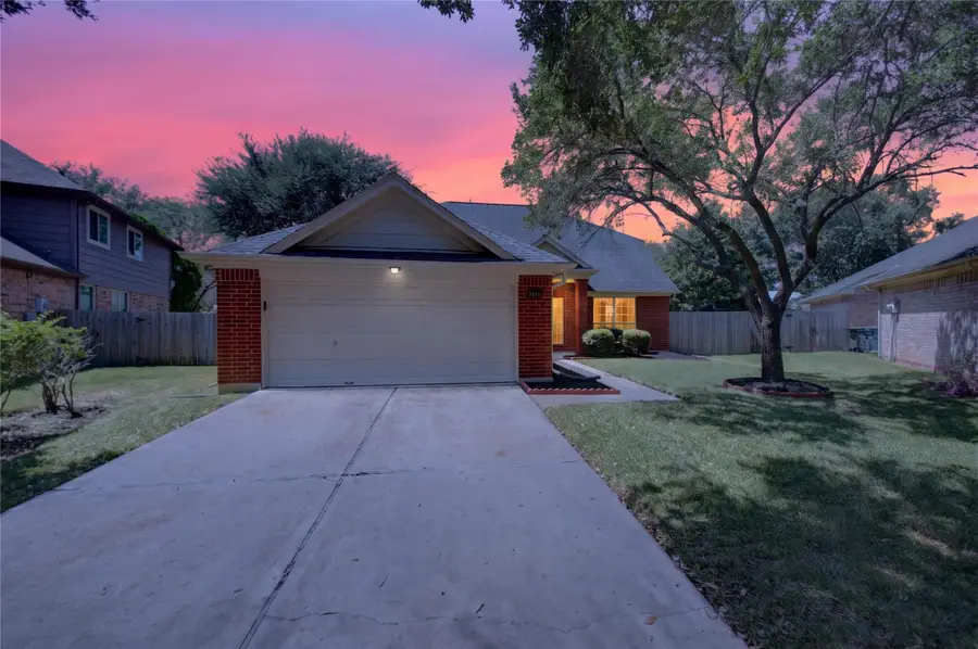 102 Lissa Lane, Sugar Land, TX 77479 - #2