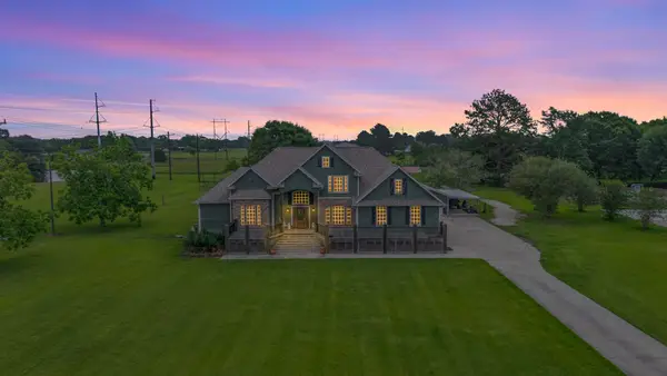809 S Van Ostrand Lane, Winnie, TX 77665