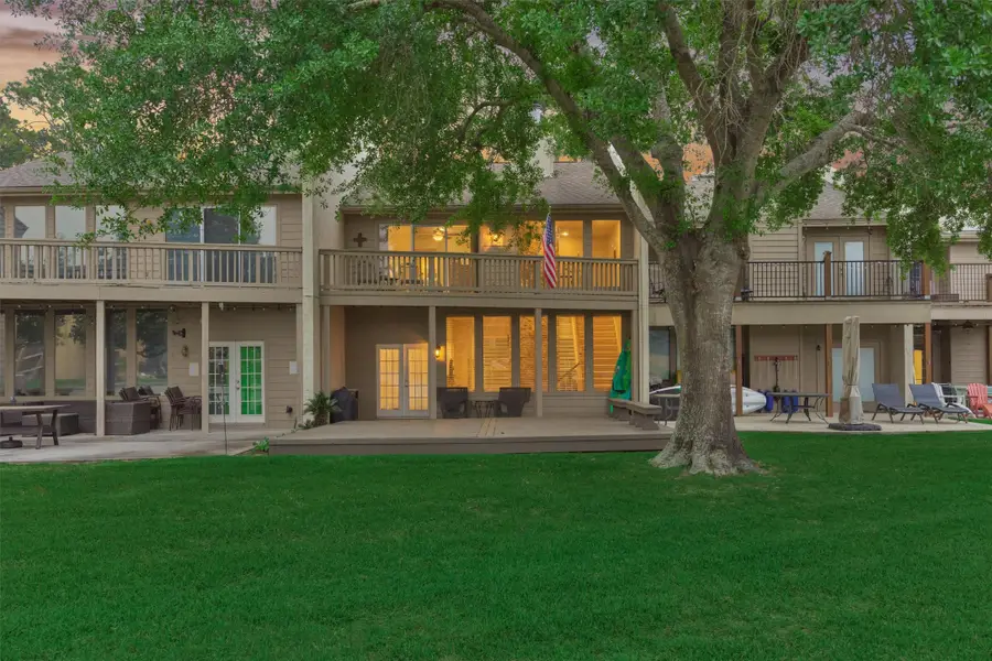 3923 Lakewood Drive, Montgomery, TX 77356 - #3